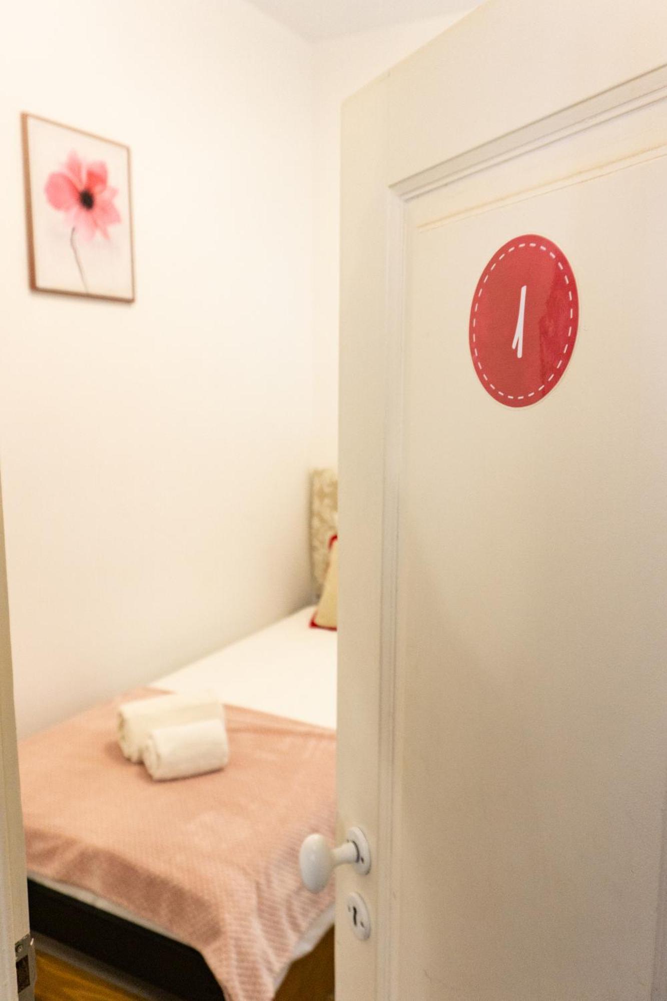 Hotel Lalitana Townhouse à Lagos Chambre photo